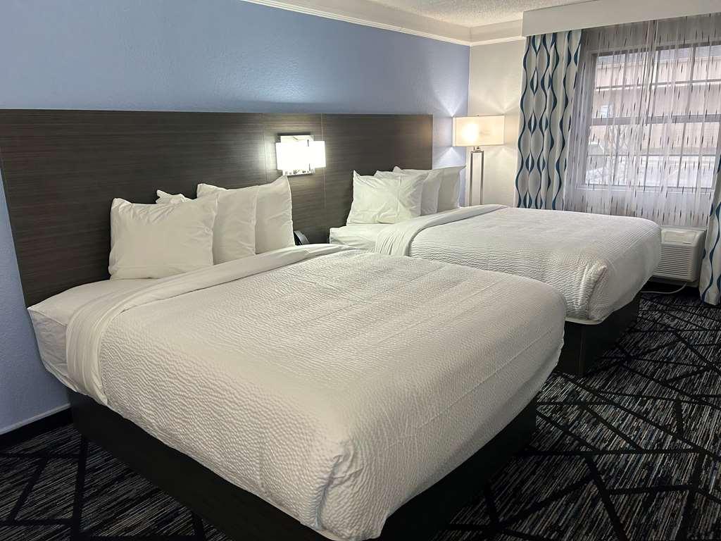 Best Western Schaumburg - O'Hare Nw Room photo